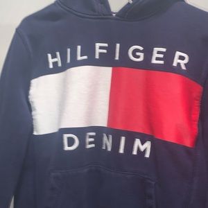 Unisex Hilfiger hoodie, size medium
